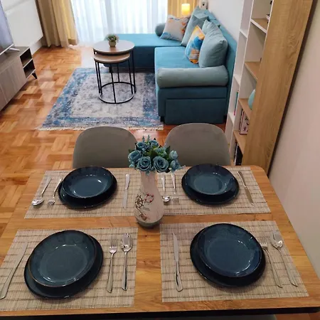 Lägenhet Capital Apartment, Near Center And Transport